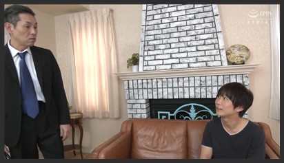 Bố đi làm, con trai ở nhà làm tình với mẹ kế trẻ