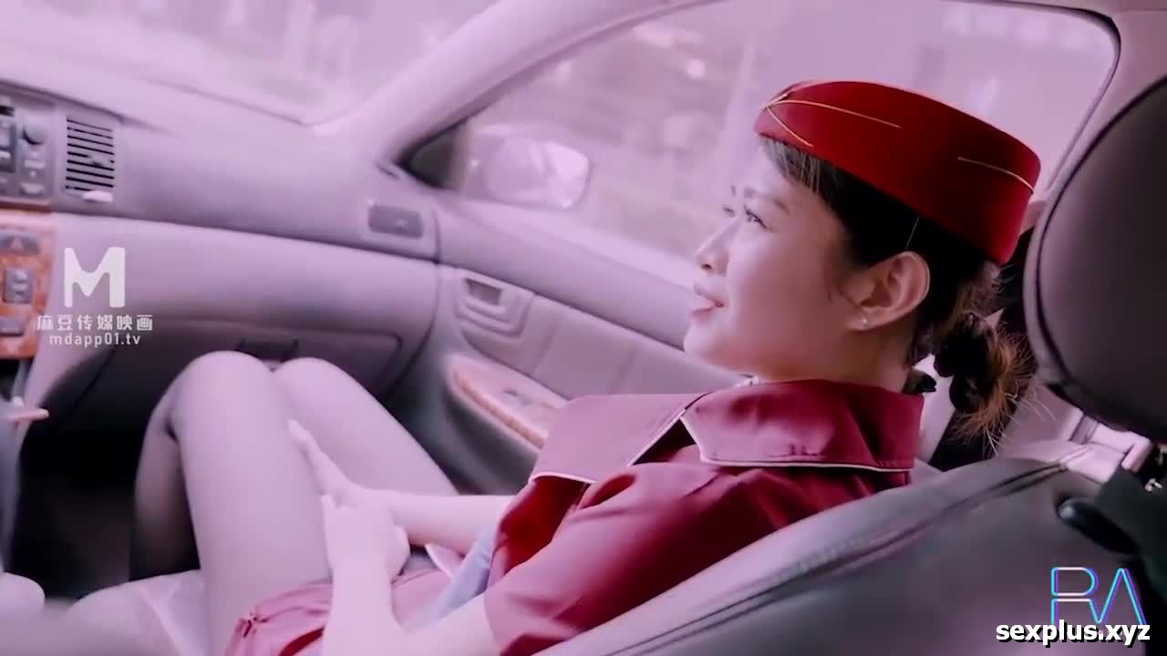 Cô tiếp viên hàng không bị cách ly rồi bán dâm luôn . Sex Trung Quốc