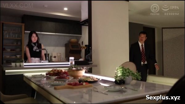 Chồng bệnh hoạn, gọi bạn tới nhà để… đụ vợ mình