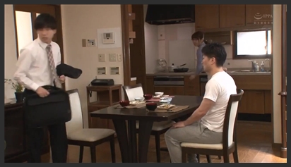 Chị gái dáng múp dễ thương cho em địt lồn thường xuyên