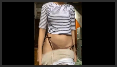 Cô Nội Trợ Show Vú Kiếm Tiền Trên App Sex