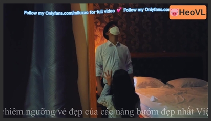 Cô giáo tặng quần lót gạ học sinh đi khách sạn