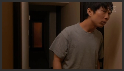 Đưa cấp trên say xỉn về nhà, cậu nhân viên may mắn húp Được Người vợ quản lý xinh dâm