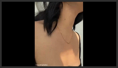 Em gái dâm đi du lịch nhưng cũng không quên quay clip show hàng cho fans xem