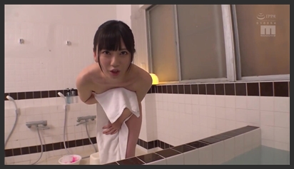 Em gái háo sắc cướp đời trai tân của ông anh kế ngây ngô