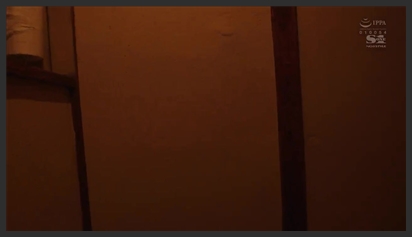 Em gái thành phố về quê và những tên hàng xóm may mắn