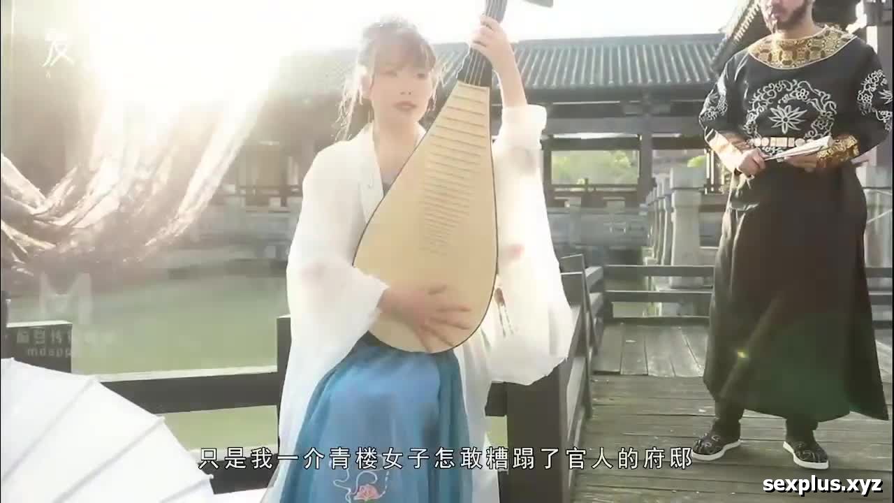 Em chỉ bán nghệ chứ không có bán thân nha mọi người . Sex Trung Quốc