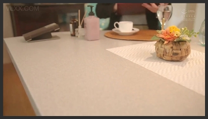 Gái xinh vú to phục vụ địt nhau tại nhà