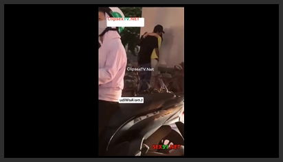 Hai Bạn Trẻ Địt Nhau Tại Ngã 4 Đường Chỗ Đèn Xanh Đèn Đỏ