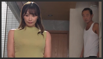 Lén Cởi Quần Lót Của Con Dâu