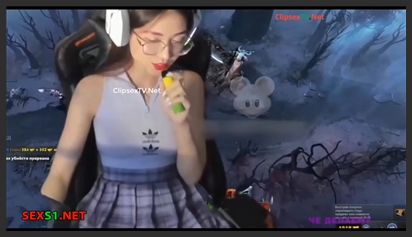 Nữ Streamer Với Giáo Án DoTa Thủ Dâm Khiến Anh Em Điên Đảo