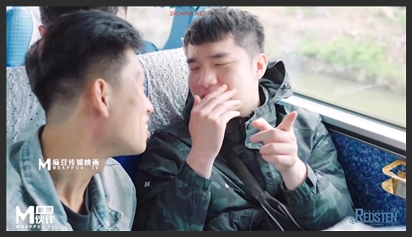 Nữ tài xế sướng rung lồn với cặc bự của anh khách thèm đụ