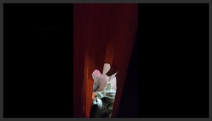 Nửa đêm Quay Lén Chị Gái Vào Nhà Tắm Thủ Dâm