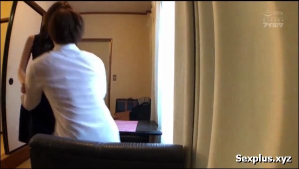 Tôi đã thầm yêu cô giáo của mình . Karen Kaede