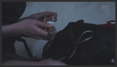 Thèm cơ thể con dâu mới bố chồng mất ngủ trong đêm