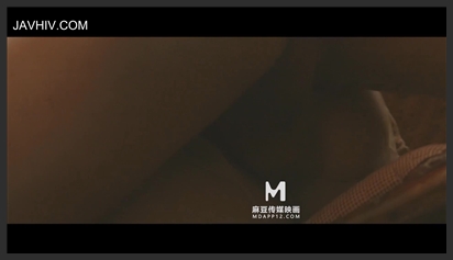 Vợ mới cưới bị tên sếp xấu xa đánh thuốc mê