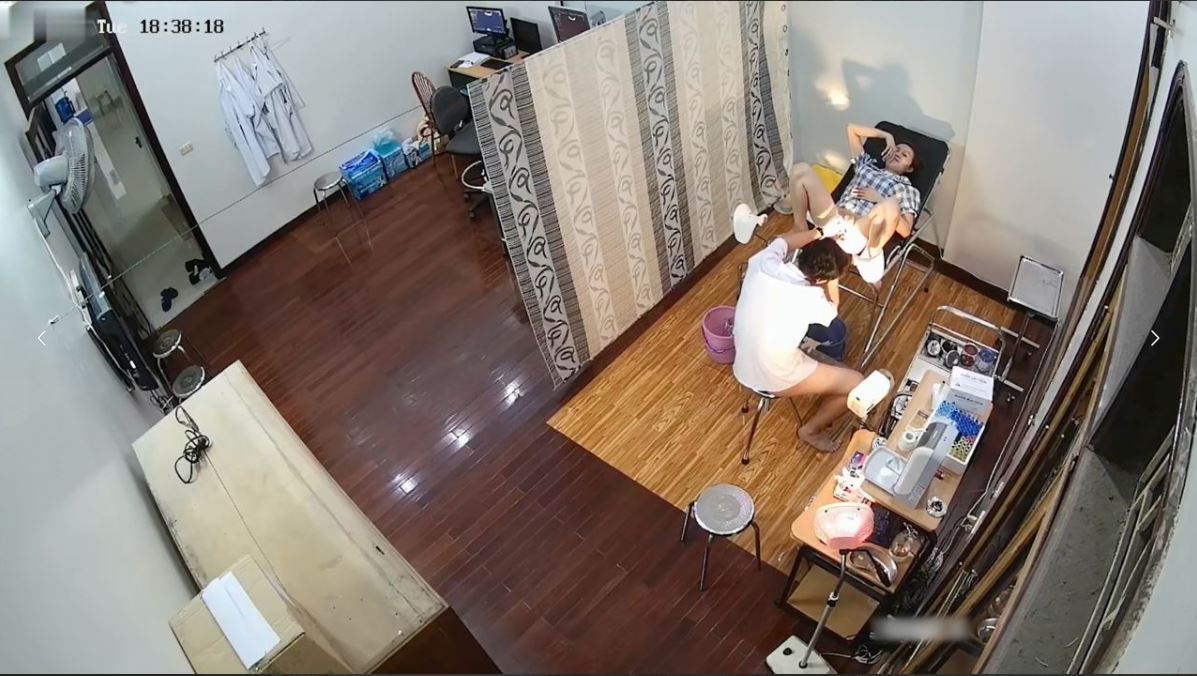 Hack camera phòng khám phụ khoa xong địt luôn bệnh nhân