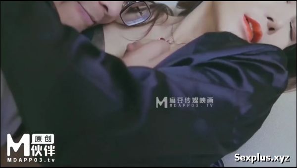 Cho người yêu mặc quần lót có rung đi shopping phim sex khong che