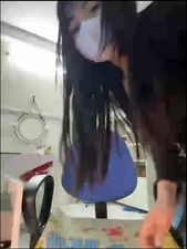 Gái xinh trả kèo cho thằng bạn thân nắn vú cực mềm mại phim sex khong che