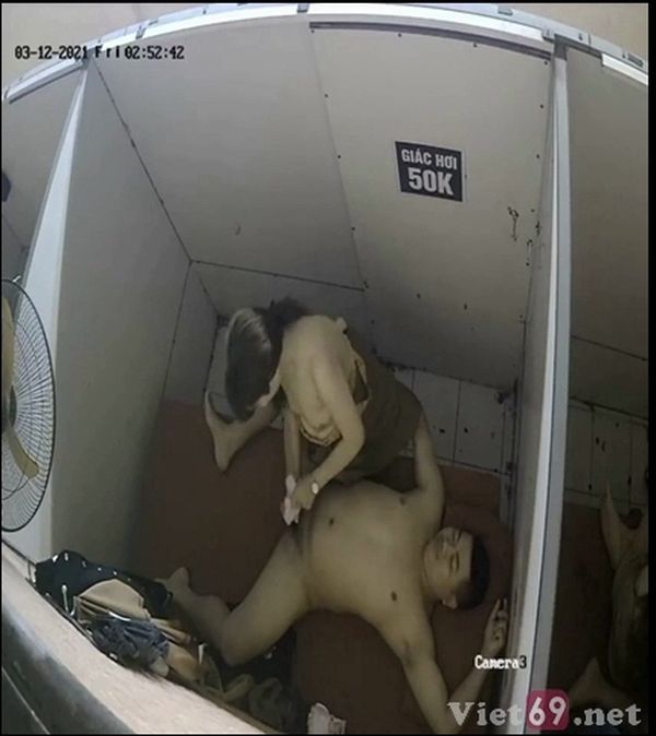 Quay lén caphe gội đầu 50k trong đó có gì hãy cùng xem nhé phim sex khong che