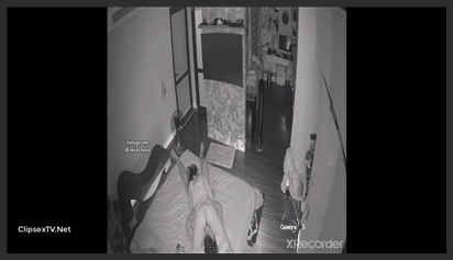 Hack camera quay lén sếp địt thư kí lồn múp trong văn phòng cực sướng phim sex khong che