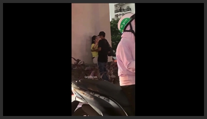 Bắt Gặp Em Fan Ngực Khủng Banh Bướm Hồng Show Hàng phim sex khong che