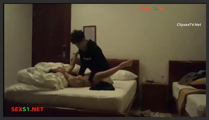 Chị gái dâm vắng chồng được các cậu em hàng xóm chiều chộng phim sex khong che