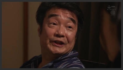 Cặp vú to xệ của em đĩ ngon Okita phim sex khong che