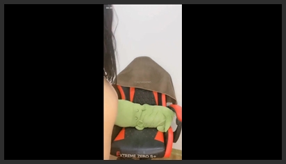 Em gái vú mới nhú show hàng trên live — P1 phim sex khong che