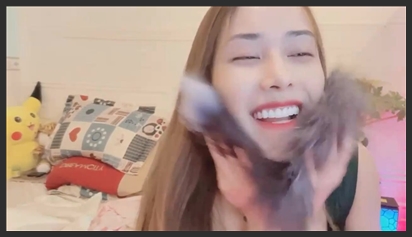 Gái dâm lồn múp và trái dưa chuột phim sex khong che