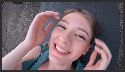 Mẹ kế dọn dẹp nhà mà cứ thế này cậu con trai chịu sao nổi phim sex khong che