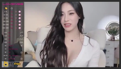 uuxiaocai hot girl stripchat Trắng hồng